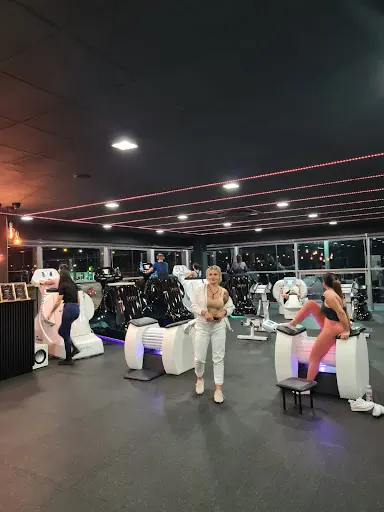 FITLY Studio Modelowania Sylwetki